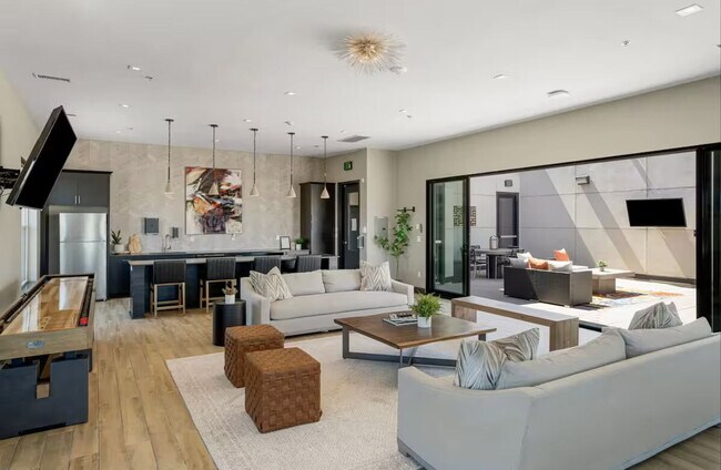 Building Photo - 110 N Boston Ave