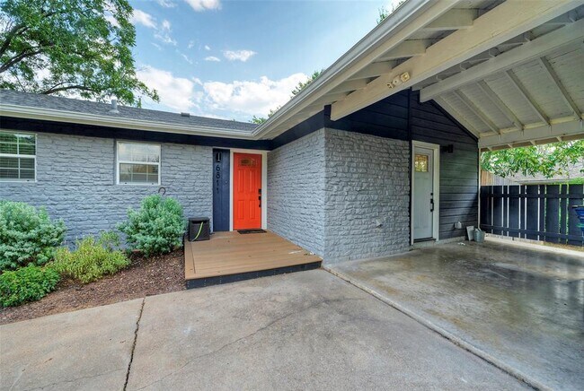 Building Photo - 6811 Miranda Dr