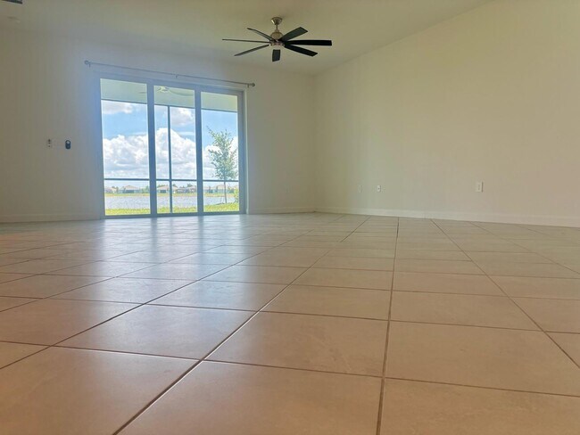 Building Photo - 8318 Waterscape Rd