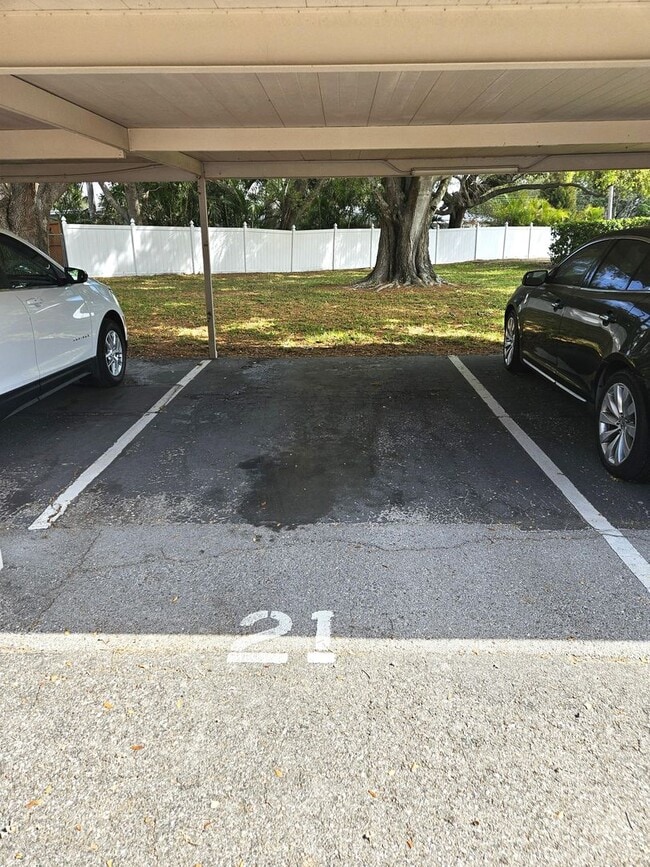 Building Photo - First Floor Condo in 55+ Community in Dunedin FL