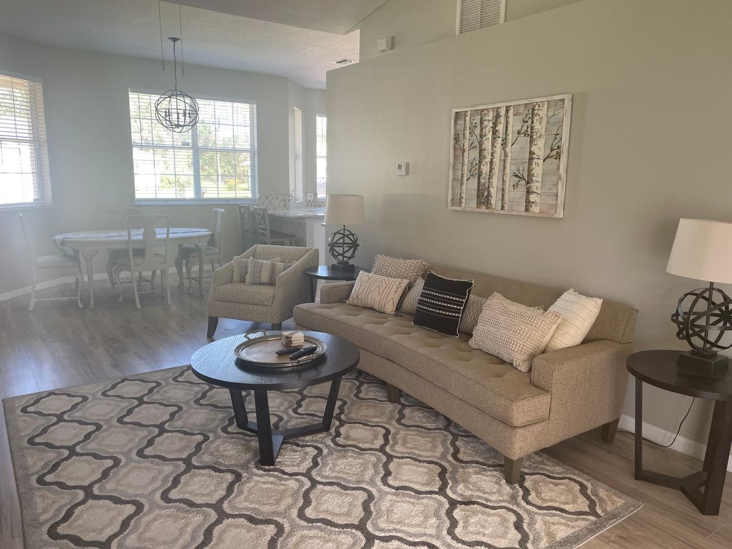 Building Photo - 2 Unity Ct