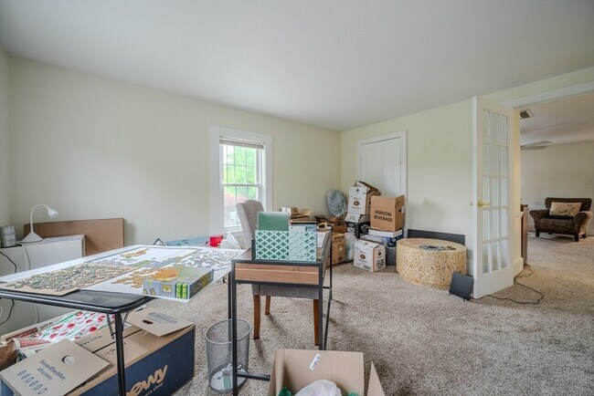 Building Photo - 9 Beach St