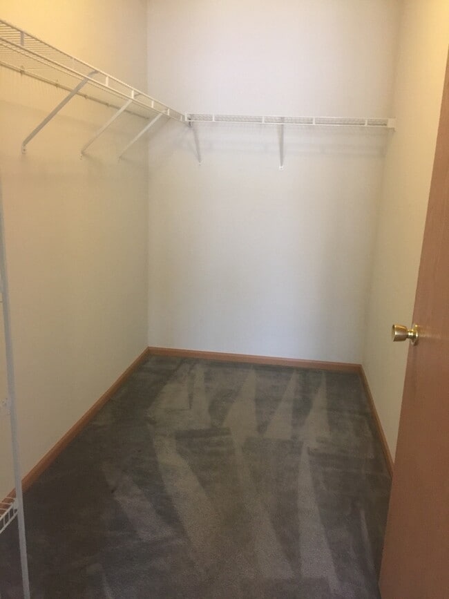 Building Photo - 122 Bertram Dr