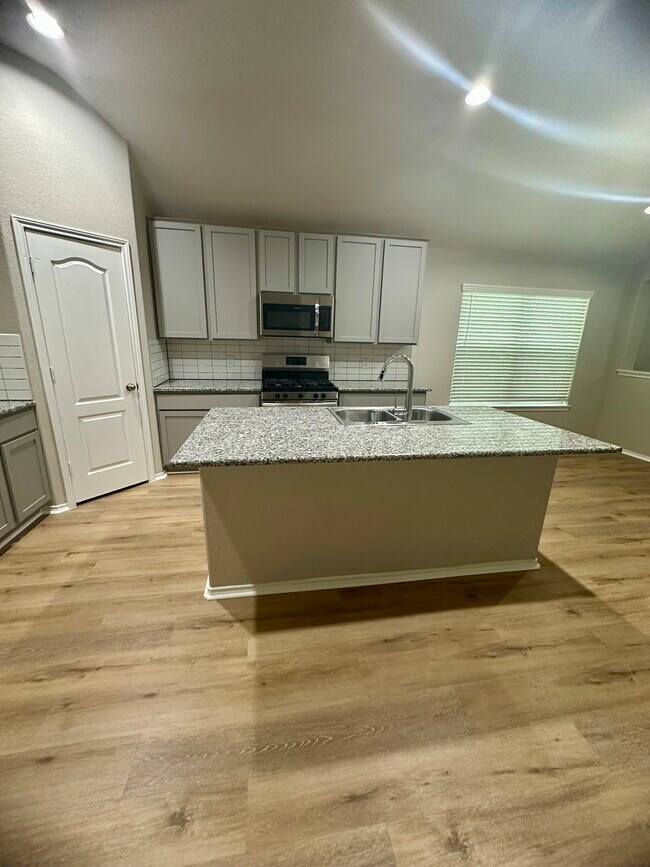 Building Photo - 3426 Hughes Mdw Wy