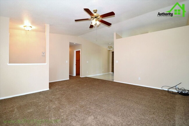 Building Photo - 2566 Capella St