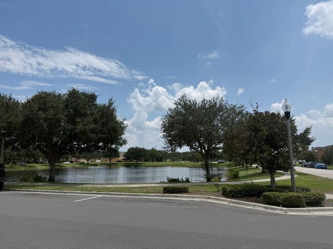 Building Photo - 10769 Savannah Landing Cir