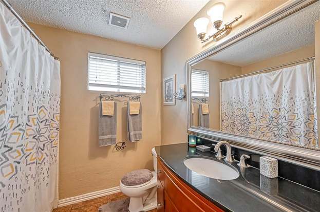 Building Photo - 21631 Park Villa Dr