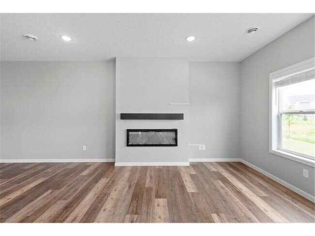 Building Photo - 10269 Goodview Cir
