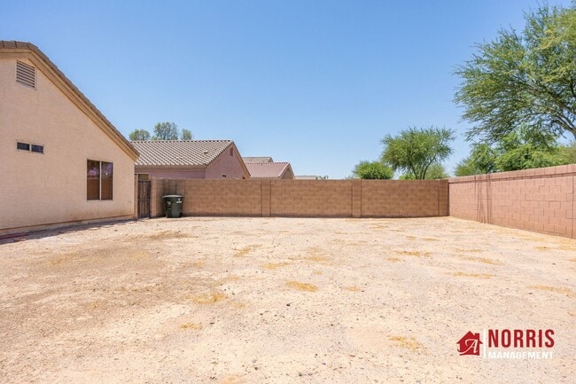 Building Photo - Great Home in Mission Valley