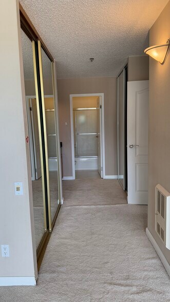 Building Photo - 555 Pierce St