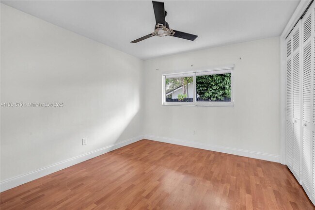 Building Photo - 9121 SW 102nd St