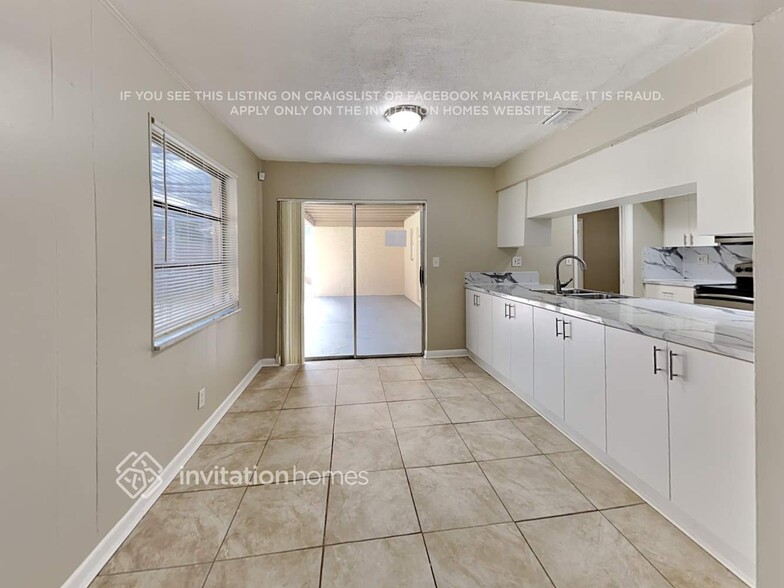 Building Photo - 7616 NW 40th St