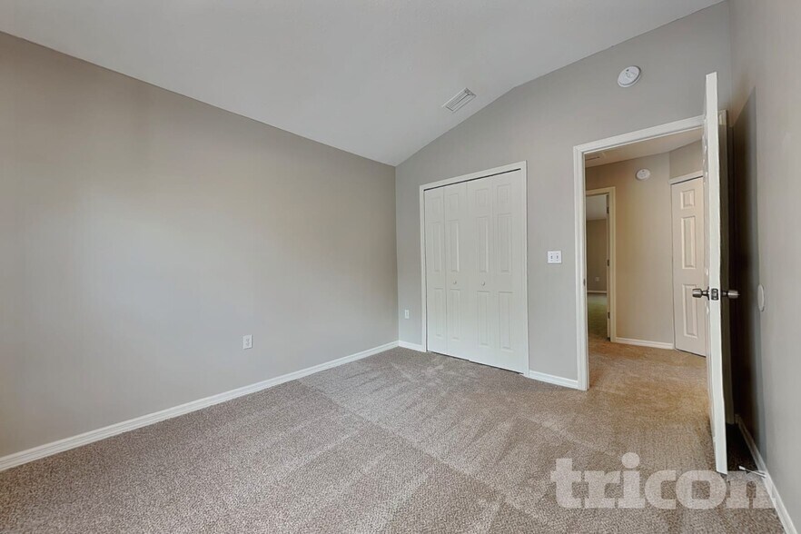 Building Photo - 34953 Meadow Reach Dr