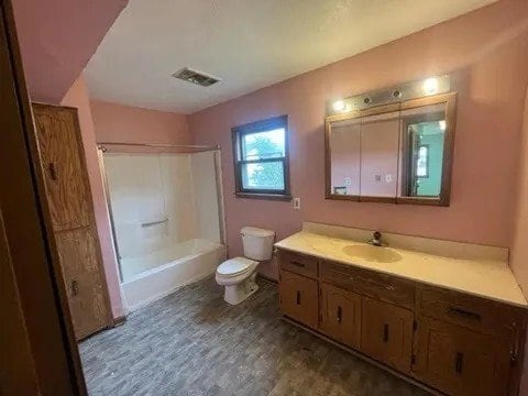 Building Photo - 632 E Mitchell St