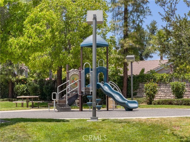 Building Photo - 1699 Ramona Dr