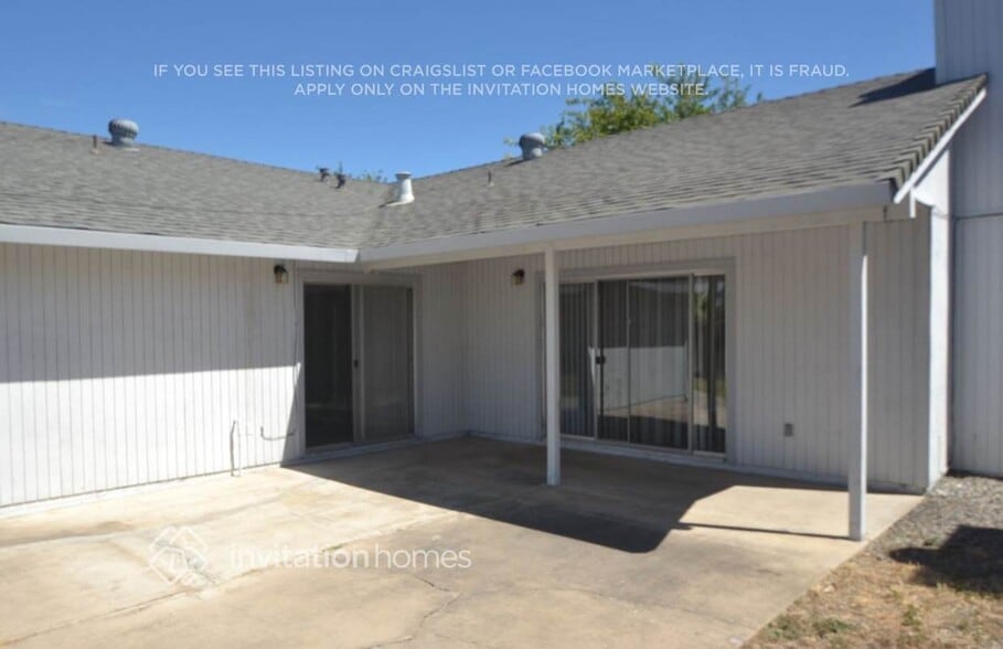 Building Photo - 18 Dempster Ct