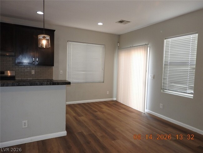 Building Photo - 8416 W Viansa Loma Ave
