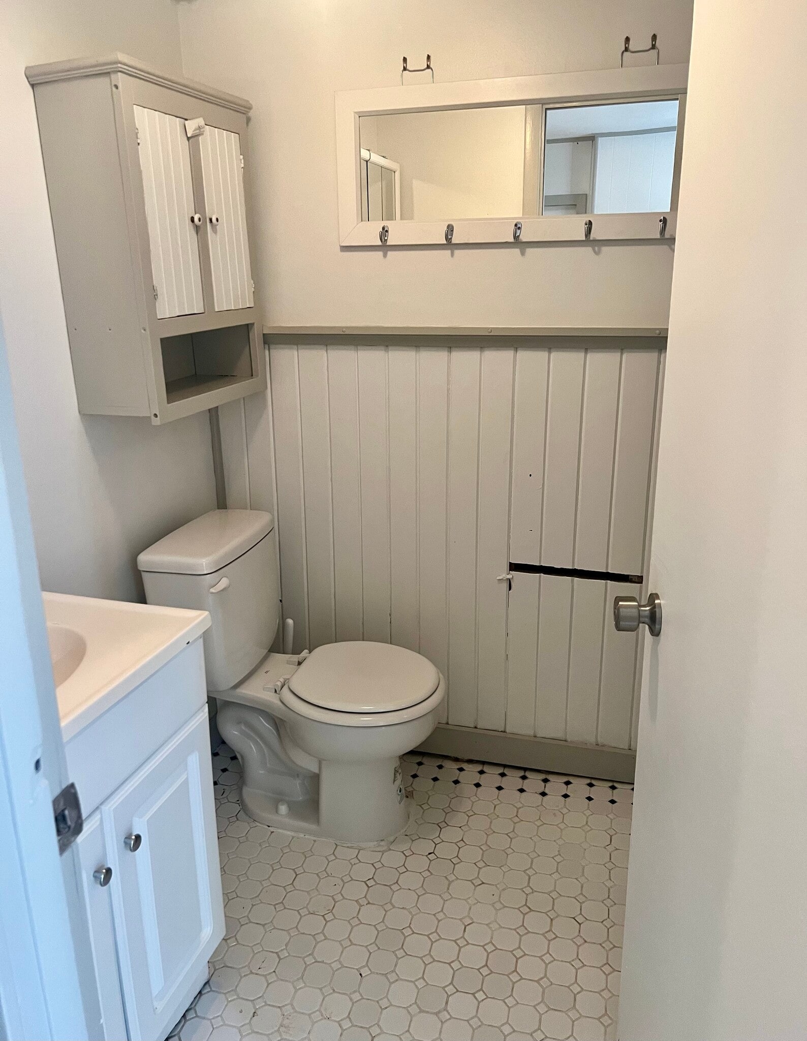 Bathroom - 1815 East Greenwich Ave