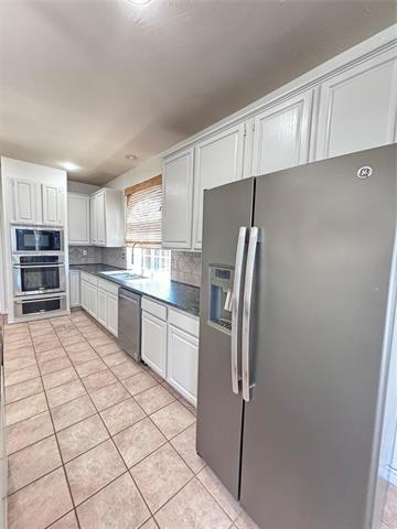 Building Photo - 5110 Heatherdale Dr