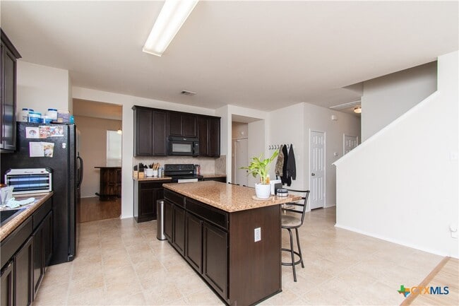 Building Photo - 303 Gemini Ln