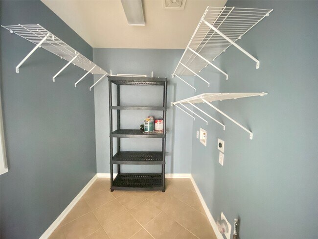 Building Photo - 26610 Heatherbriar Ln