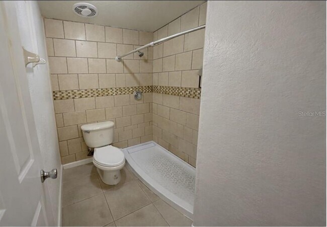 Building Photo - 627 Bluebill Ct