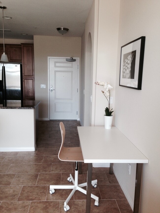 Building Photo - 3887 Pell Pl