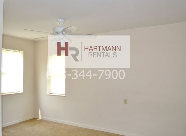 Building Photo - Three Bedroom Home w/ Lots of Closets and Washer/Dryer Hookups!