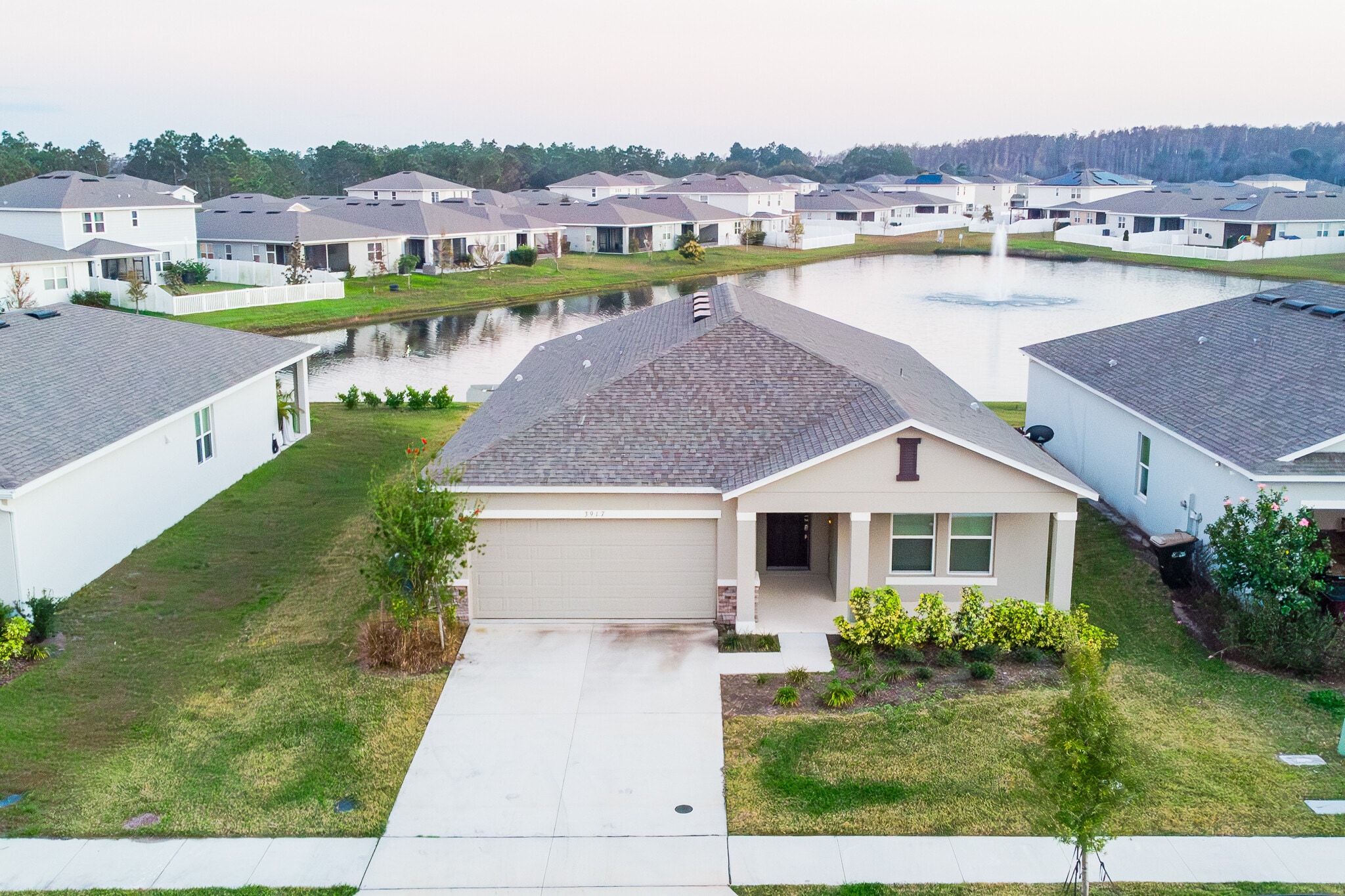 Building Photo - 3917 Southern Vista Loop