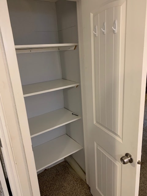 Building Photo - 419 S Garden St