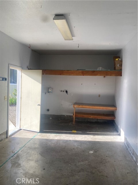 Building Photo - 19742 Oak Flat Rd