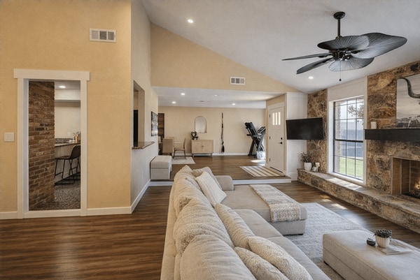 Building Photo - 54 Campeche Cir