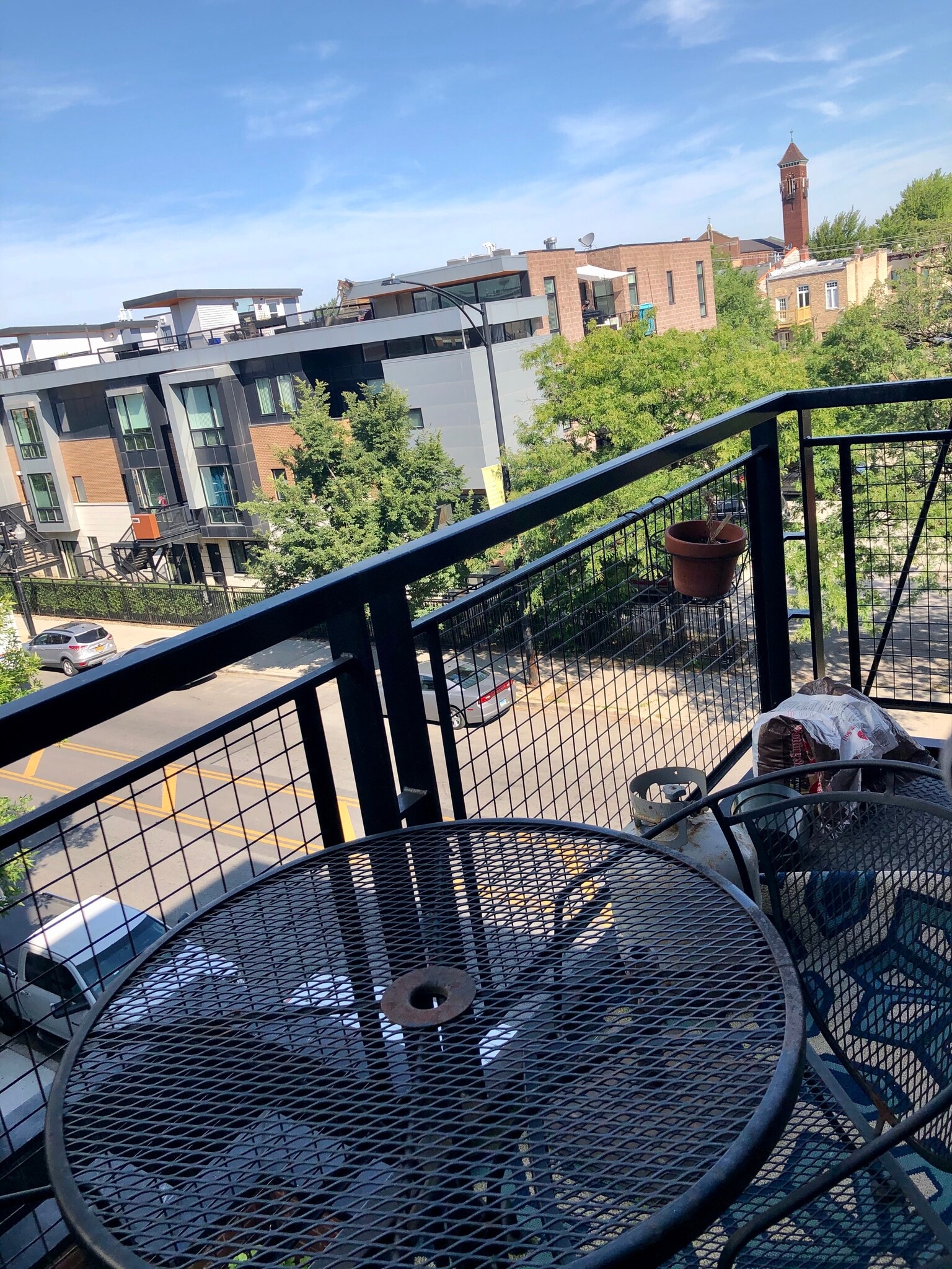 Building Photo - 2 S Leavitt St