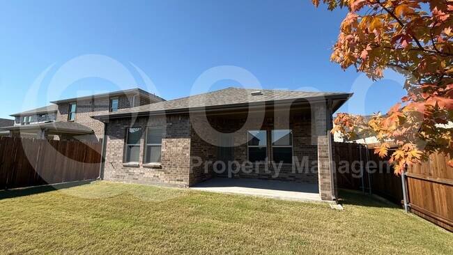 Building Photo - 5115 Bonanza Dr