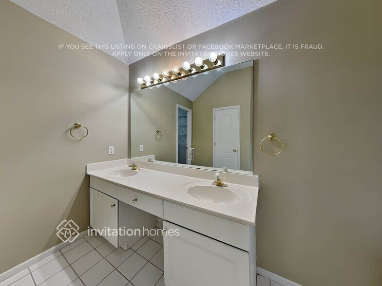 Building Photo - 148 Emerald Ln