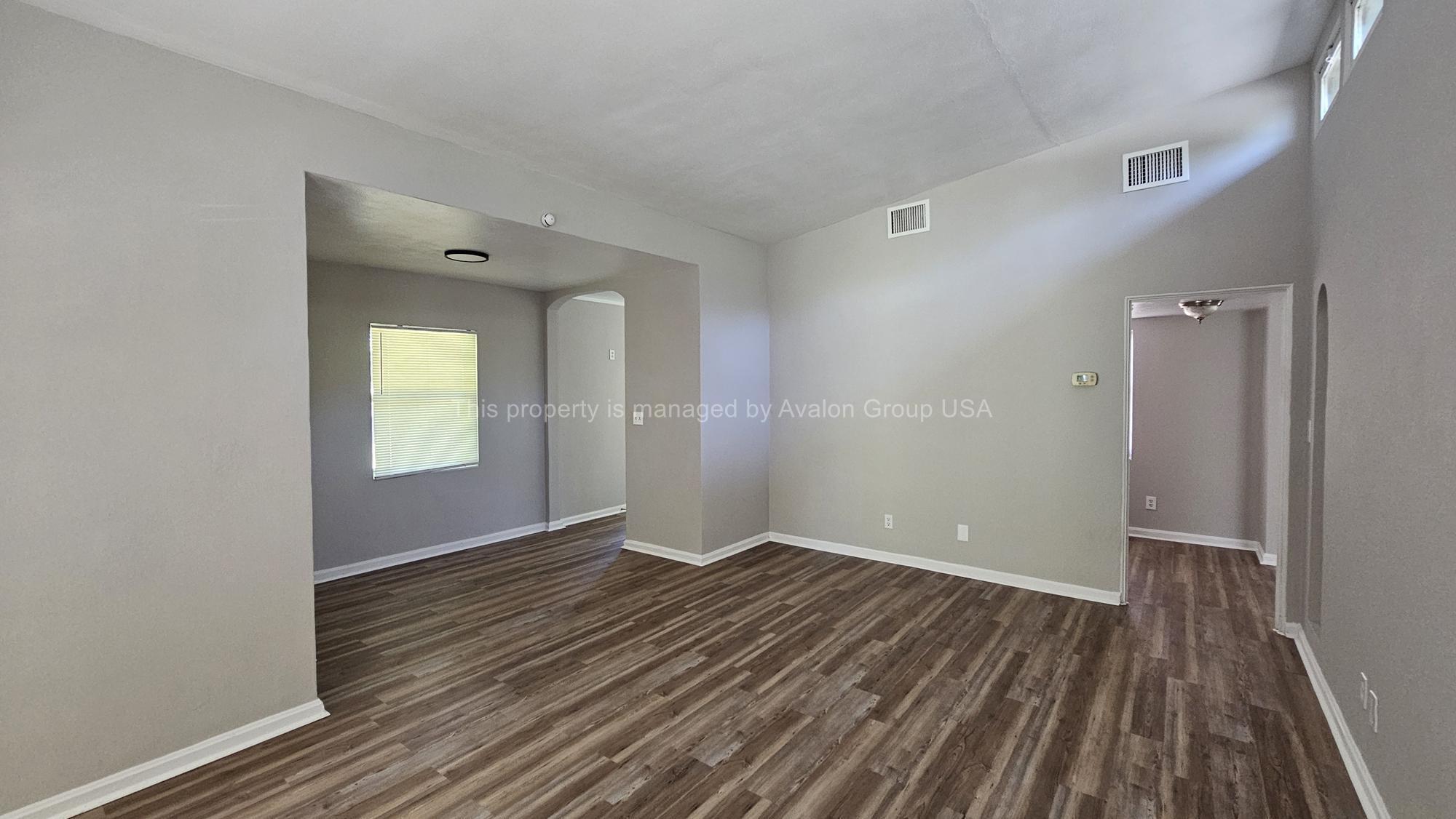 Building Photo - 5474 N River Rd