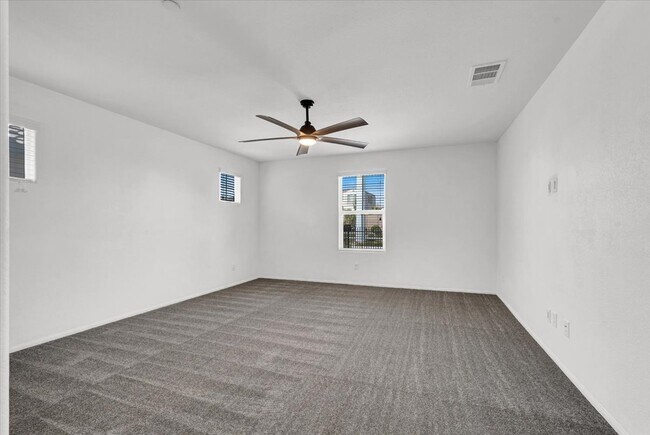 Building Photo - 8033 Skye Foxx St