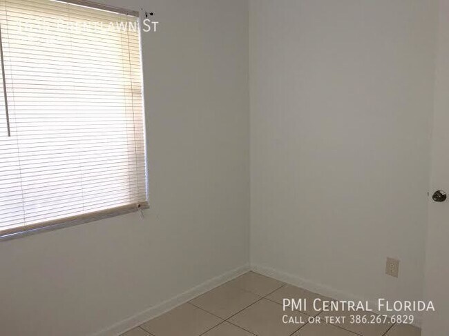 Building Photo - Deltona Bungalow