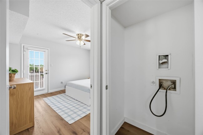 Building Photo - 2121 Hepburn St