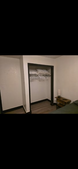 Building Photo - 613 W Sequoyah Ave