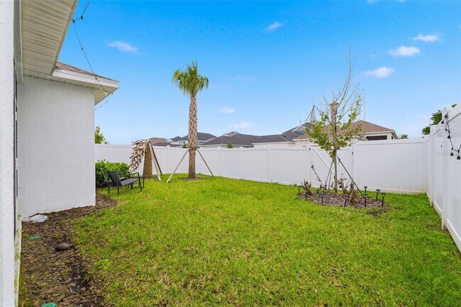 Building Photo - 28905 Orange Berry Dr