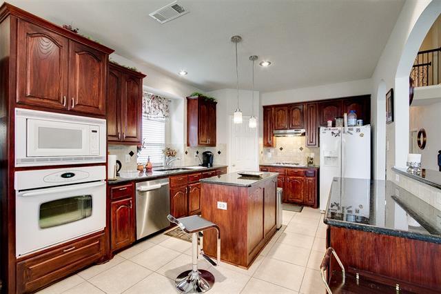 Building Photo - 705 Sundown Way