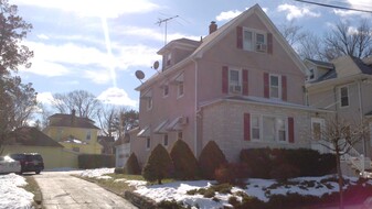 Building Photo - 67 Bloomfield Ave