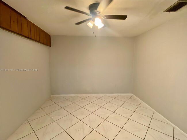 Building Photo - 4801 Washington St