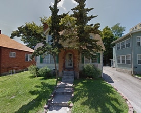 Building Photo - Charming 3 bed | 2 bath home in the heart ...