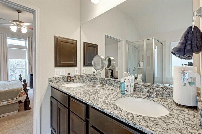 Building Photo - 29026 Crystal Rose Ln