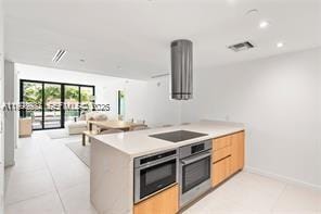 Building Photo - 9901 W Bay Harbor Dr