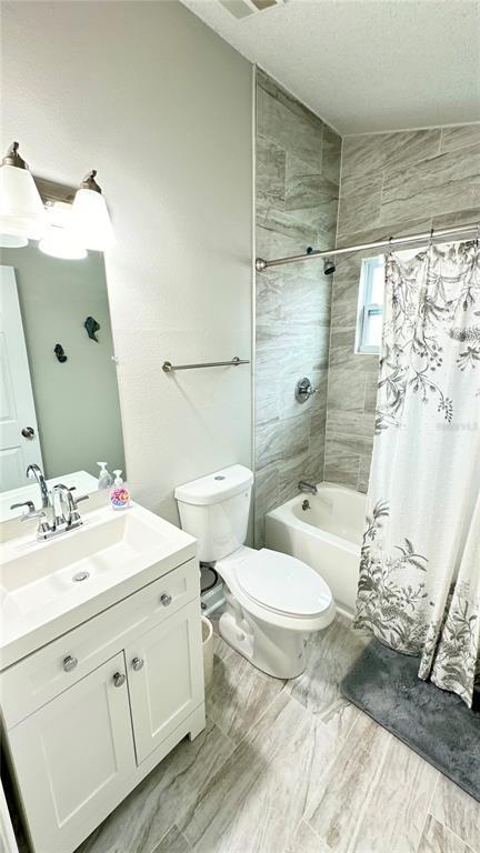 Building Photo - 782 Pine Shores Cir