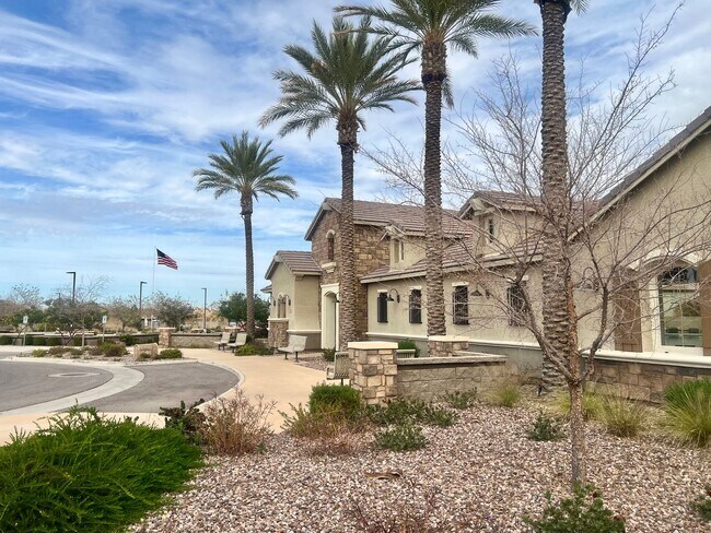 Building Photo - $500 MOVE-IN DISCOUNT - 3-BEDROOM WITH COMMUNITY POOL