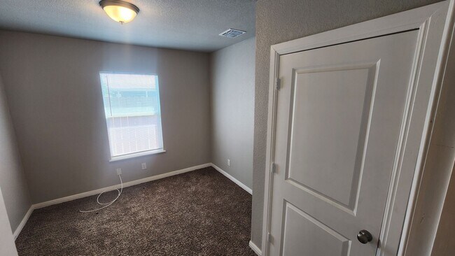 Building Photo - PALO ALTO HEIGHTS- 3bedroom 2 bath Home